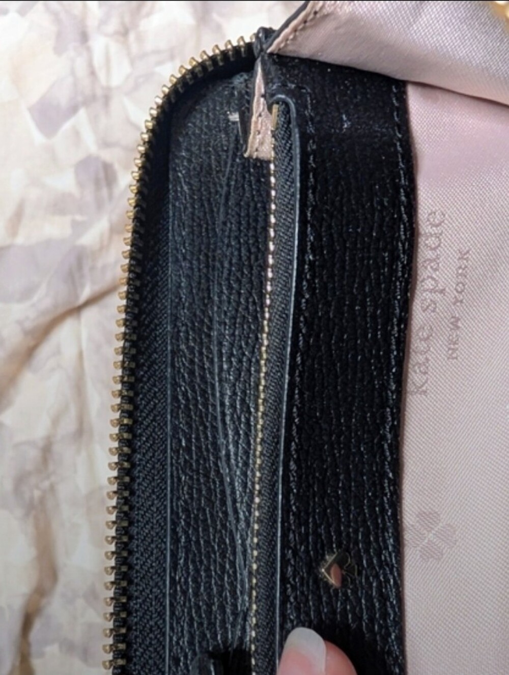 Kate Spade black zip-around pebbled leather wallet - Picture 3 of 5